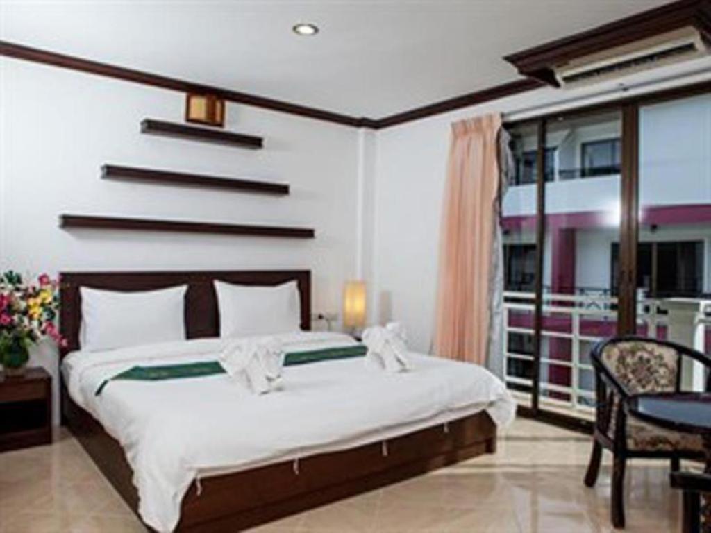 Triple Rund Place Hotel Patong Εξωτερικό φωτογραφία