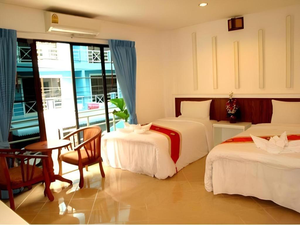 Triple Rund Place Hotel Patong Εξωτερικό φωτογραφία