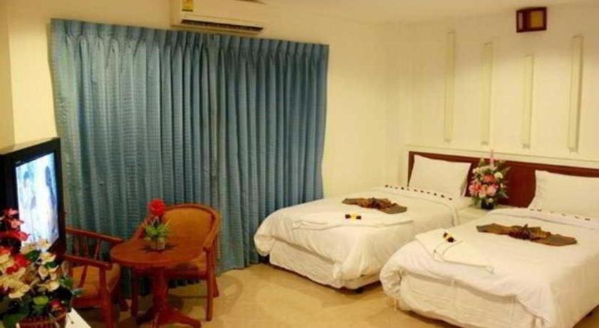 Triple Rund Place Hotel Patong Εξωτερικό φωτογραφία