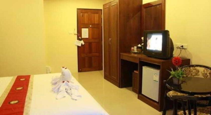 Triple Rund Place Hotel Patong Εξωτερικό φωτογραφία